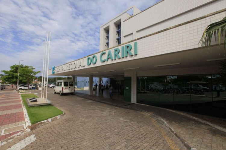  Juazeiro do Norte mantém toque de recolher e proíbe venda de bebidas alcoólicas no fim de semana
