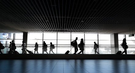  Governo federal mantém proibição a chegada de voos de três países