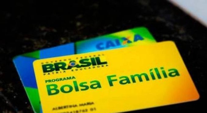  Bolsa Família começa a receber a terceira parcela do auxílio