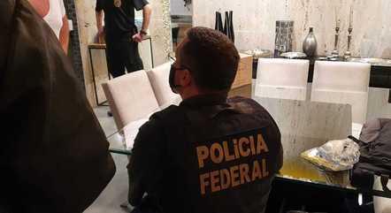  PF faz buscas em oito estados por fraudes em auxílio emergencial