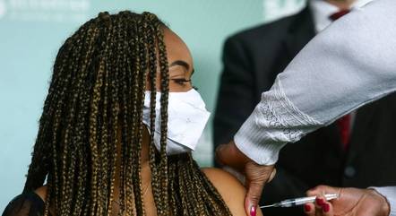  Semana termina sem mortes por covid em pelo menos 1.830 cidades