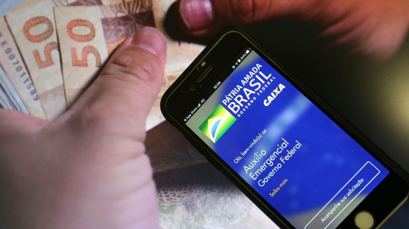  Servidores de Crateús e Nova Russas devem devolver auxílio emergencial.