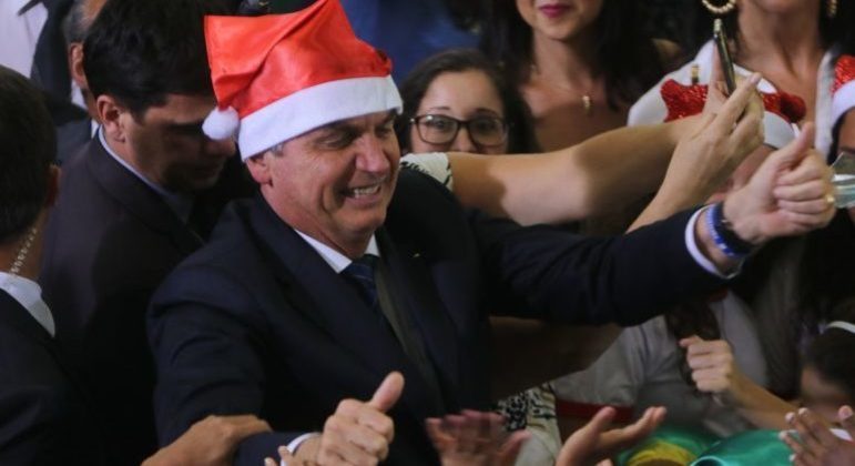  Bolsonaro concede indulto de Natal pelo terceiro ano consecutivo