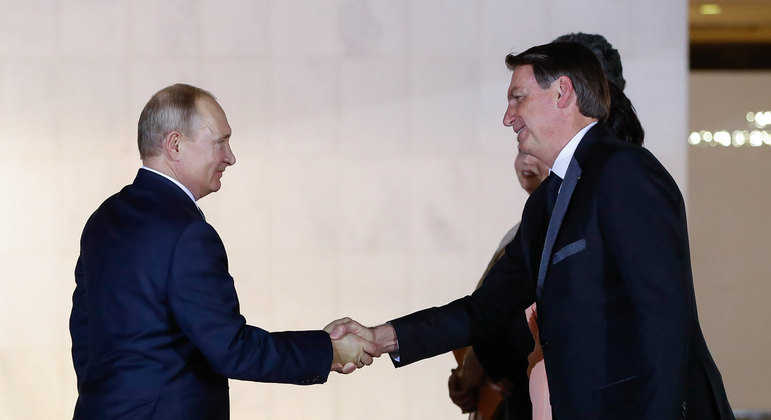  Presidente Bolsonaro embarca para Rússia nesta segunda-feira (14)