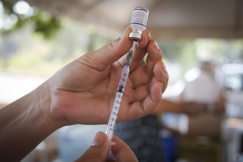  Brasil chega a 77,89% da população com vacinação completa contra a covid-19