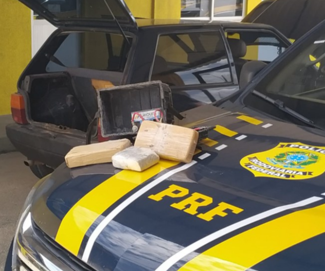  Homem desmaia ao ser flagrado transportando 2,5 quilos de cocaína em Caucaia.