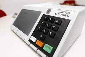  Eleições no Ceará: duas pessoas foram presas e R$ 18 mil apreendidos.