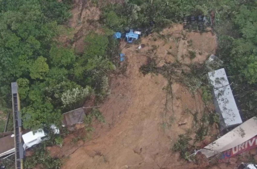  Terminam as buscas após deslizamento que deixou 2 mortos no Paraná.
