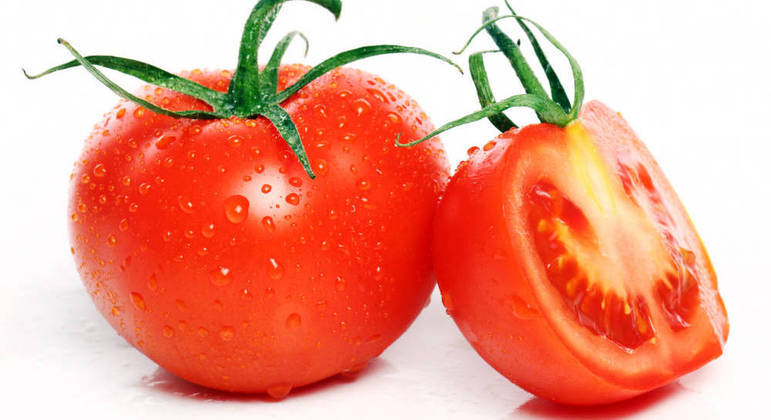  Futuro do tratamento contra o câncer pode estar no tomate e na batata.