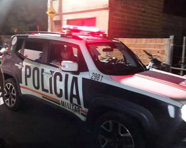  Mulher é agredida pelo companheiro no braço e na cabeça em Aurora.