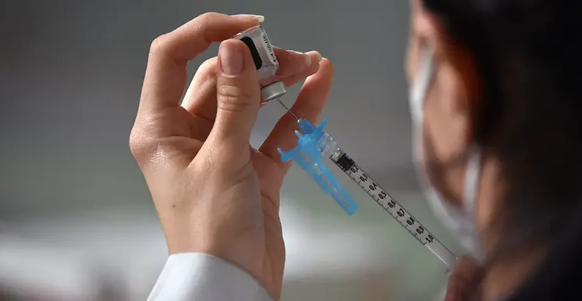  Pouco mais de 1 milhão de doses bivalentes foram aplicadas no Ceará.