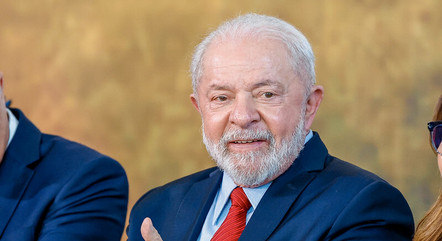  Lula indica nomes de diplomatas para cargos do Brasil no exterior.