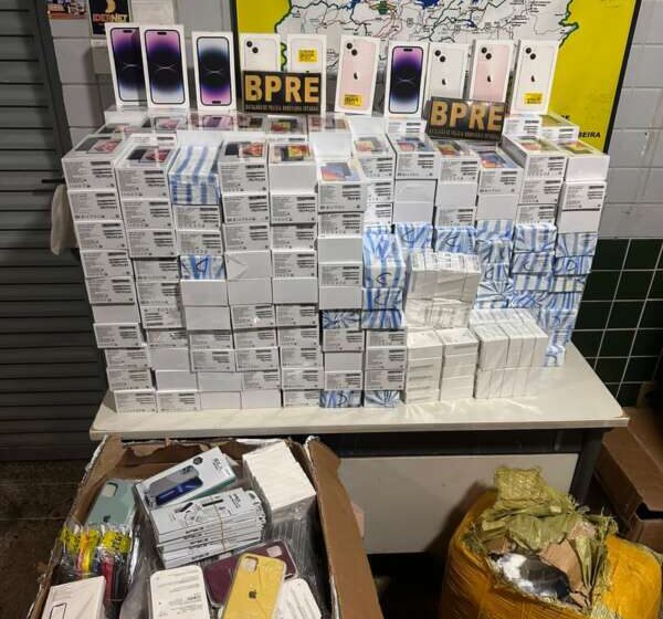  Carga com mais de 300 celulares é apreendida pela PMCE em Iguatu.