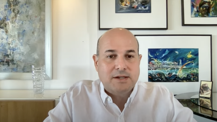 Roberto Cláudio acusa Cid de espalhar mentiras.