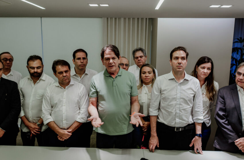  Cid Gomes e seu grupo fecham acordo para se filiarem ao PSB