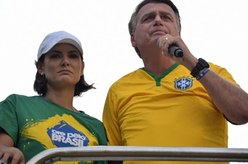  Em discurso na Av. Paulista, Bolsonaro se defende e pede anistia ao Congresso.