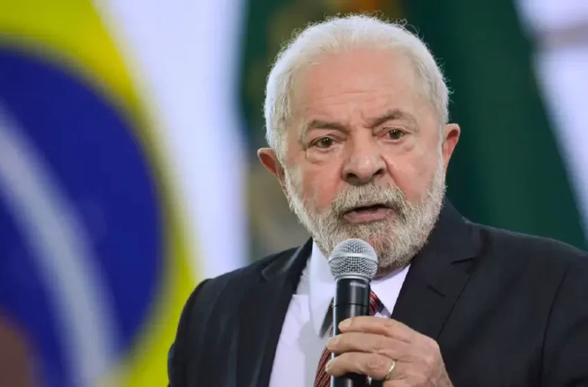  Pesquisa aponta que, para 55% dos brasileiros, presidente Lula não merece ser reeleito em 2026.