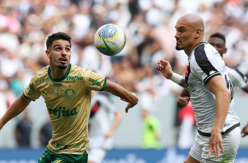  Palmeiras vence Vasco em Brasília, ultrapassa o Fortaleza e mantém perseguição ao Botafogo.
