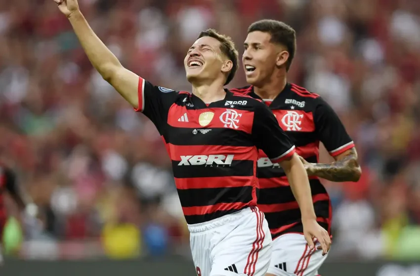  Flamengo recebe posse de terreno para novo estádio.