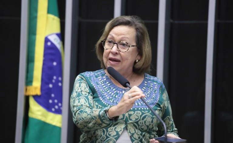  Câmara aprova recursos de fundo penitenciário para ações de combate à violência contra a mulher.