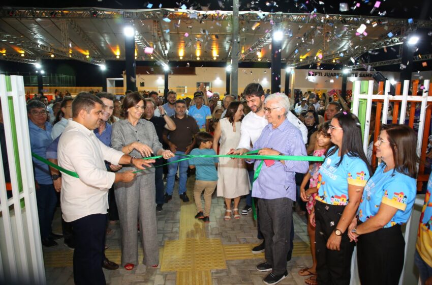  Dp. Guilherme Landim parabeniza prefeita Gislaine Landim pela inauguração do Complexo Educacional de Brejo Santo