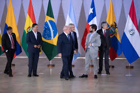 Brasil assume presidência do Mercosul com desafio de destravar acordo com UE.