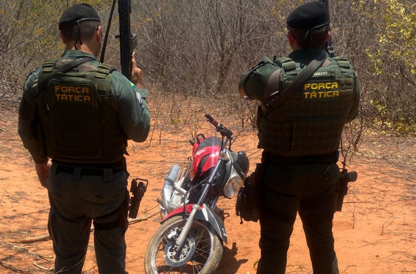  Brejo Santo: Polícia recupera moto com queixa de roubo na Zona Rural.