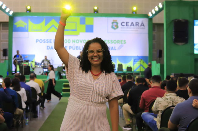  Ceará terá concurso com 2 mil vagas para professores.